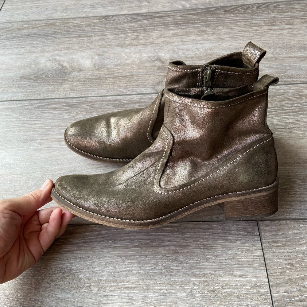 Chanii B Metallic Brown Leather Ankle Boots Made in Portugal